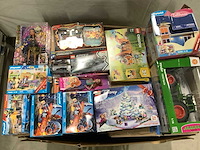 Pallet speelgoed o.a playmobil, lego en pokemon - afbeelding 1 van  9