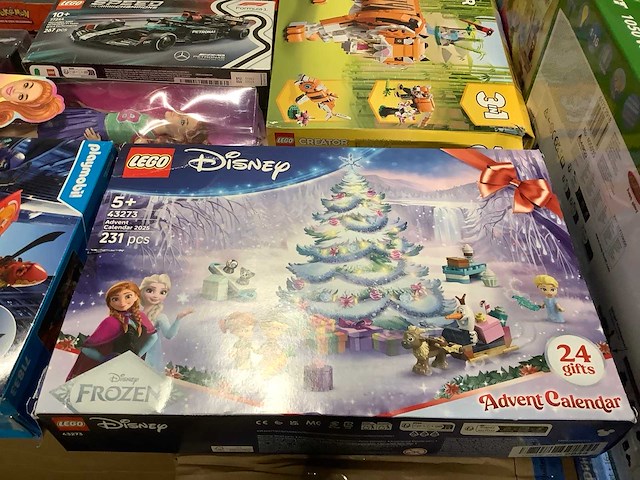 Pallet speelgoed o.a playmobil, lego en pokemon - afbeelding 2 van  9