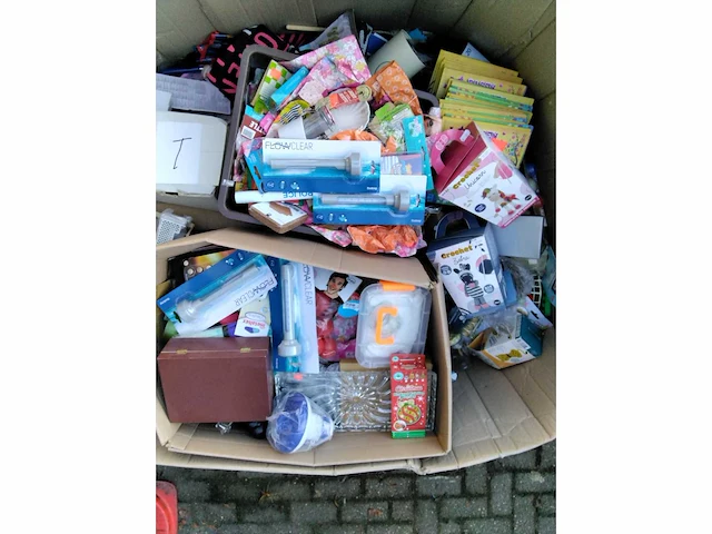 Pallet speelgoed - afbeelding 2 van  3