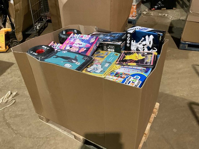 Pallet speelgoed - afbeelding 1 van  10