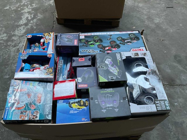 Pallet speelgoed - afbeelding 1 van  15