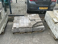 Pallet stenen,grind & bakstenen (8x) - afbeelding 3 van  14