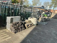 Pallet stenen,grind & bakstenen (8x)