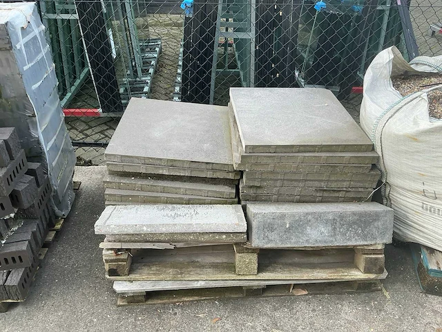 Pallet stenen,grind & bakstenen (8x) - afbeelding 11 van  14