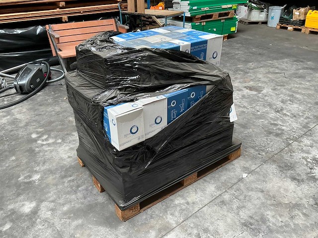 Pallet stölzle kristalwijnglazen - afbeelding 3 van  6