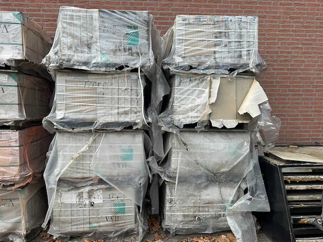 Pallet tegels (8x) - afbeelding 1 van  6