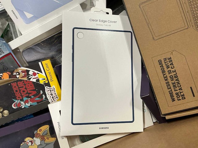 Pallet telefoon-accessoires - afbeelding 10 van  10