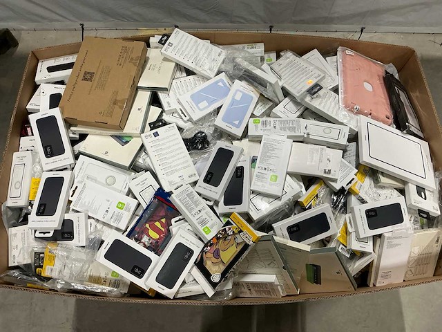 Pallet telefoon-accessoires - afbeelding 1 van  9