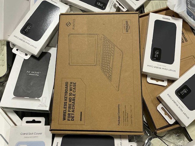 Pallet telefoon-accessoires - afbeelding 1 van  9