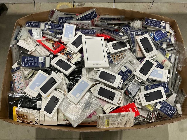 Pallet telefoon-accessoires - afbeelding 1 van  9