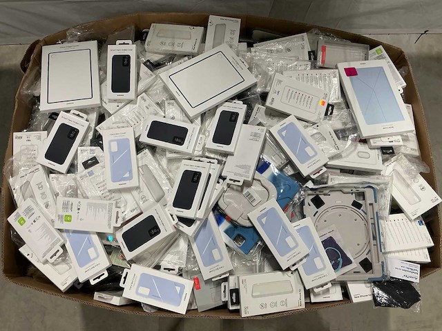 Pallet telefoon-accessoires - afbeelding 1 van  10