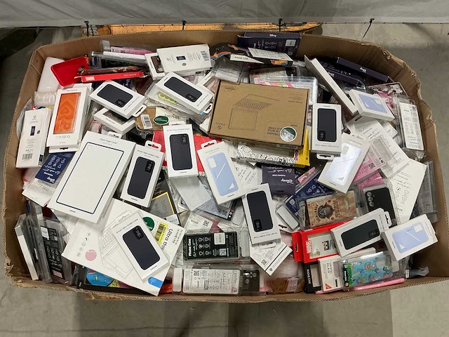 Pallet telefoon-accessoires - afbeelding 1 van  8