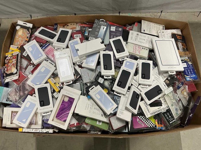 Pallet telefoon-accessoires - afbeelding 1 van  6