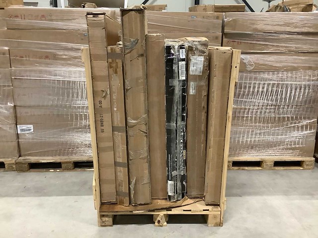 Pallet televisie - 7 items - afbeelding 2 van  7
