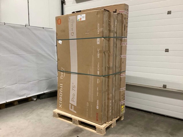 Pallet televisies retourgoederen - 4 items - afbeelding 1 van  7