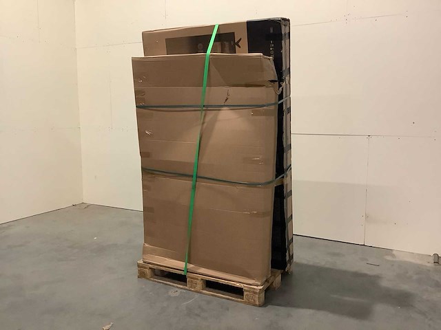Pallet televisies retourgoederen - 4 items - afbeelding 1 van  7