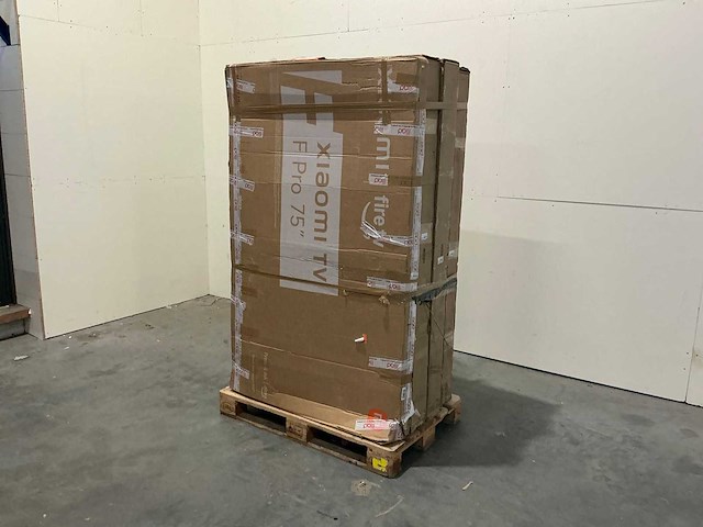 Pallet televisies retourgoederen - 4 items - afbeelding 1 van  8