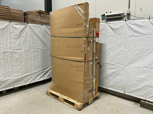 Pallet televisies retourgoederen - 4 items - afbeelding 1 van  7