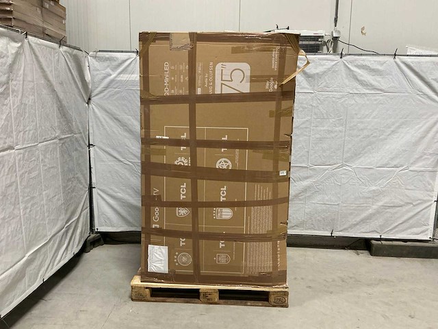 Pallet televisies retourgoederen - 4 items - afbeelding 1 van  7
