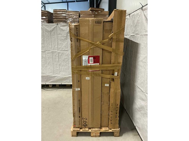 Pallet televisies retourgoederen - 4 items - afbeelding 3 van  8