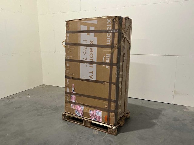 Pallet televisies retourgoederen - 4 items - afbeelding 1 van  9
