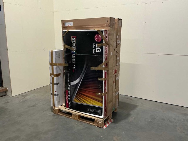 Pallet televisies retourgoederen - 5 items - afbeelding 1 van  8