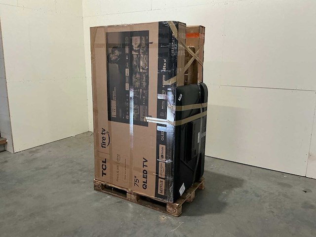 Pallet televisies retourgoederen - 6 items - afbeelding 1 van  8