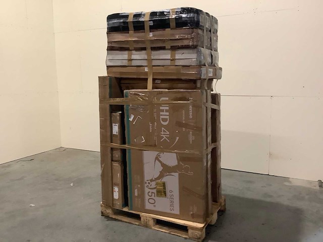 Pallet televisies retourgoederen - 7 items - afbeelding 1 van  6