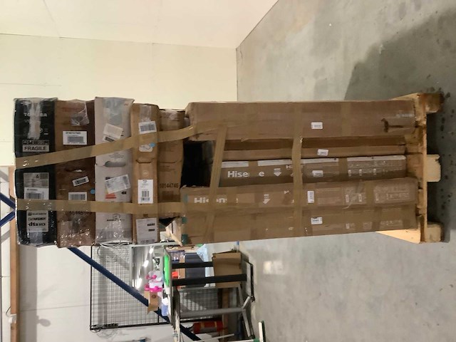 Pallet televisies retourgoederen - 7 items - afbeelding 3 van  6