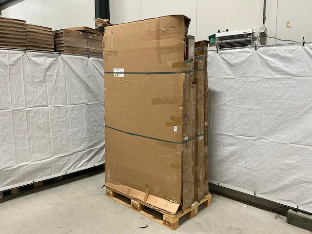 Pallet televisies retourgoederen - 7 items - afbeelding 1 van  8