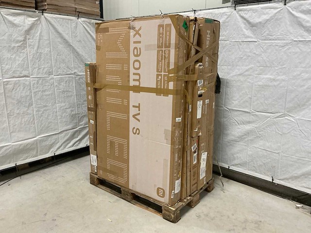 Pallet televisies retourgoederen - 7 items - afbeelding 1 van  4