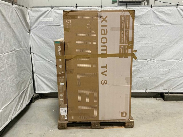 Pallet televisies retourgoederen - 7 items - afbeelding 1 van  6