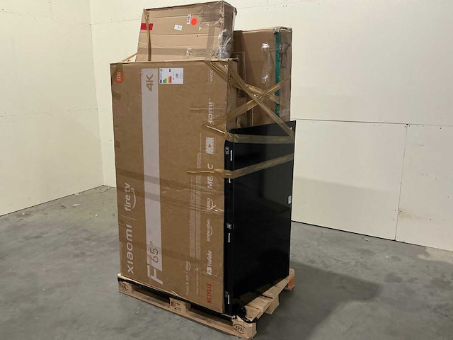 Pallet televisies retourgoederen - 7 items - afbeelding 1 van  8