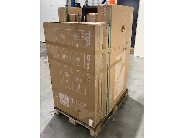 Pallet televisies retourgoederen - 8 items - afbeelding 2 van  3