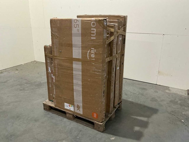 Pallet televisies retourgoederen - 8 items - afbeelding 1 van  8