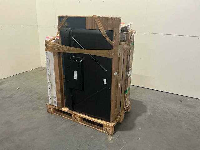 Pallet televisies retourgoederen - 8 items - afbeelding 1 van  9
