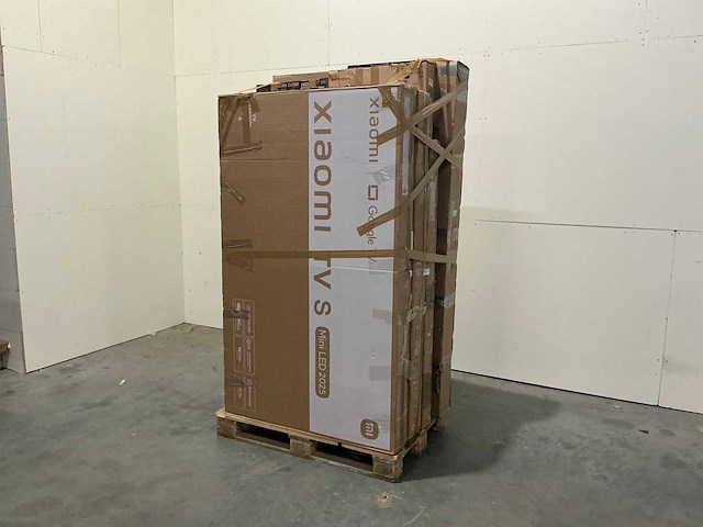 Pallet televisies retourgoederen - 8 items - afbeelding 1 van  7