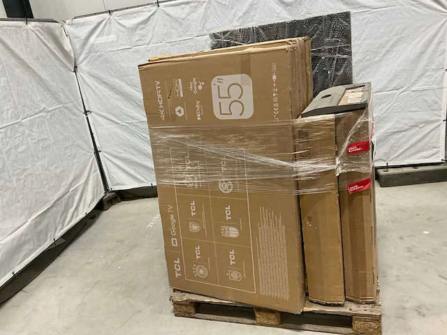 Pallet televisies retourgoederen - 8 items - afbeelding 1 van  4