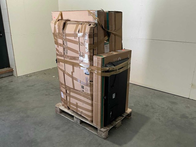Pallet televisies retourgoederen - 8 items - afbeelding 1 van  8