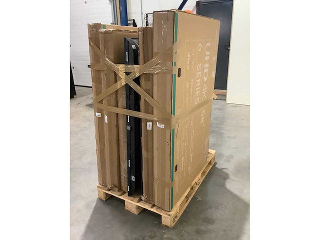 Pallet televisies retourgoederen - 9 items - afbeelding 3 van  7
