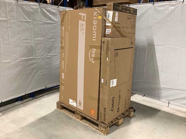 Pallet televisies retourgoederen - 9 items - afbeelding 1 van  9