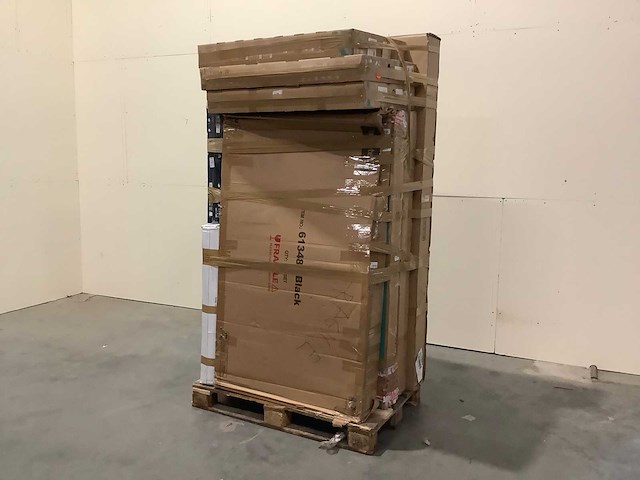 Pallet televisies retourgoederen - 9 items - afbeelding 1 van  8