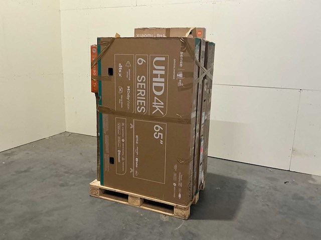 Pallet televisies retourgoederen - 9 items - afbeelding 1 van  9