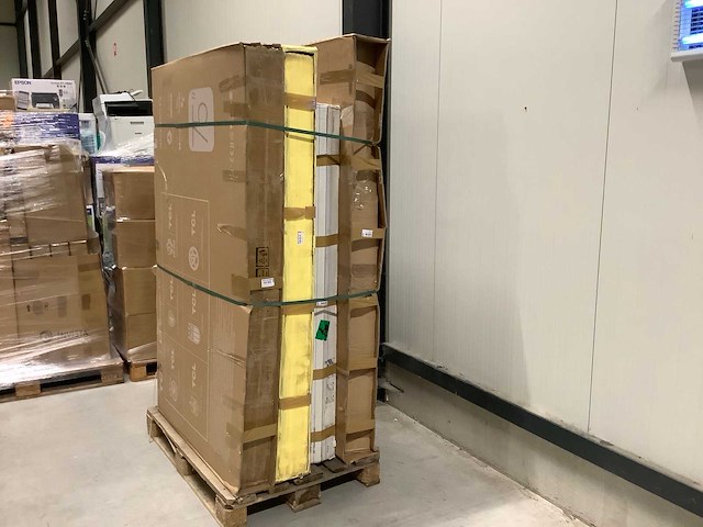 Pallet televisies retourgoederen - items - afbeelding 2 van  4