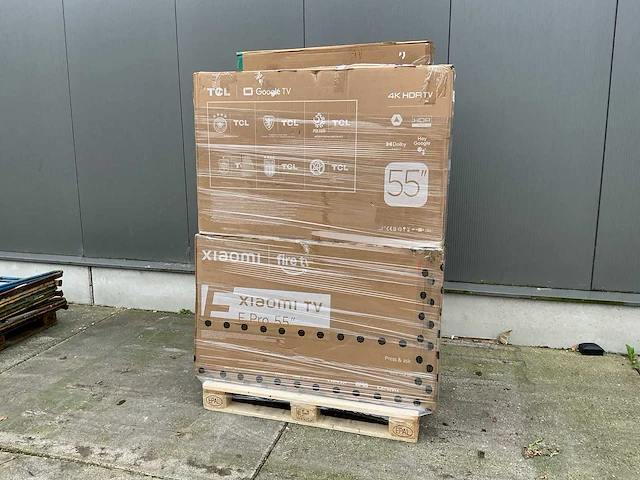 Pallet televisies retourgoederen - afbeelding 1 van  4