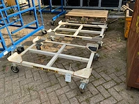 Pallet trolley (3x)