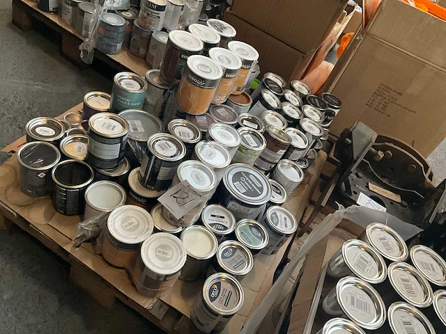 Pallet verf - afbeelding 1 van  9