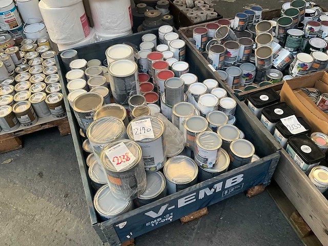 Pallet verf - afbeelding 1 van  9