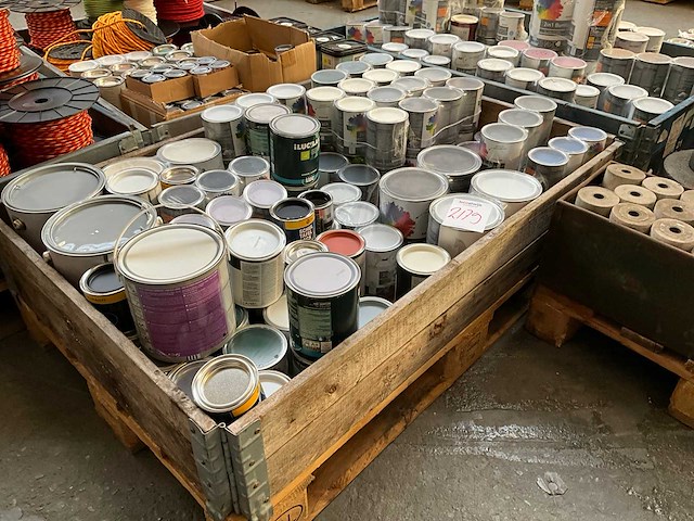 Pallet verf - afbeelding 1 van  7