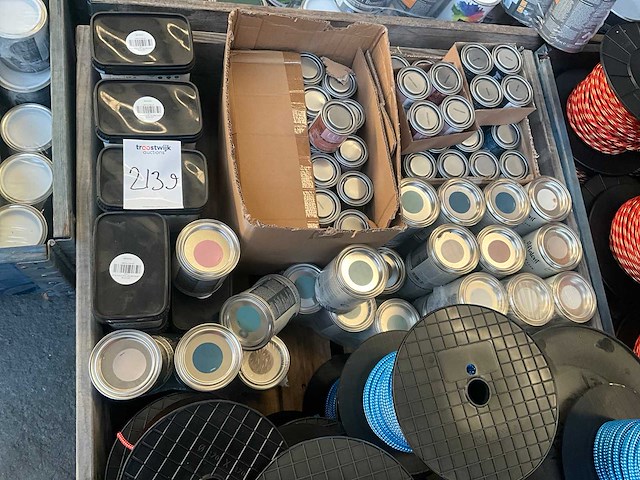 Pallet verf - afbeelding 1 van  4
